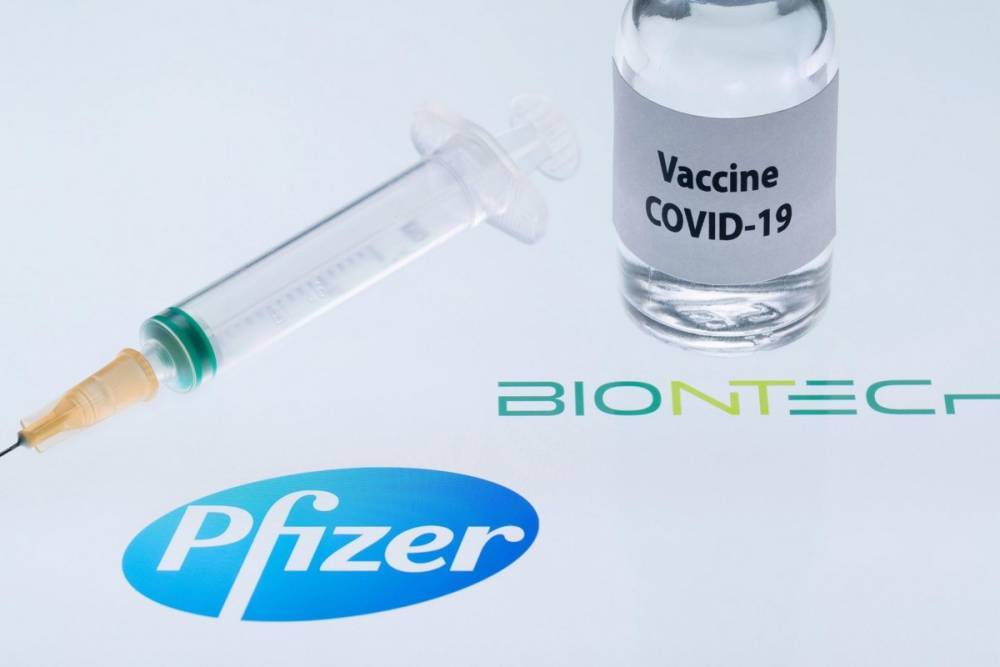 Великобритания первой в мире одобрила использование вакцины Pfizer от COVID-19