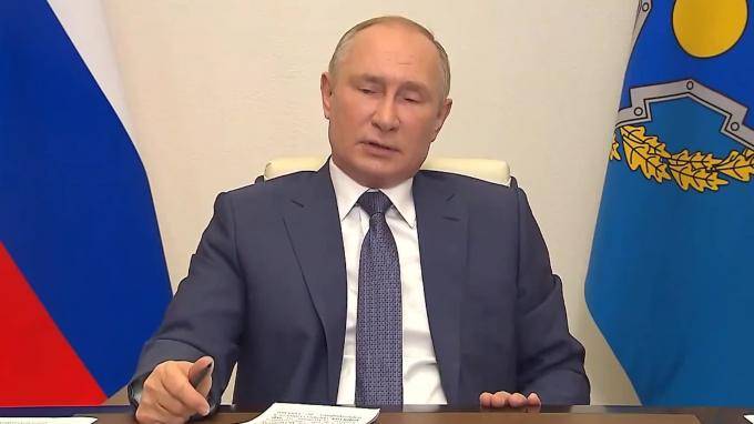 Путин надеется, что белорусам хватит политической зрелости для диалога