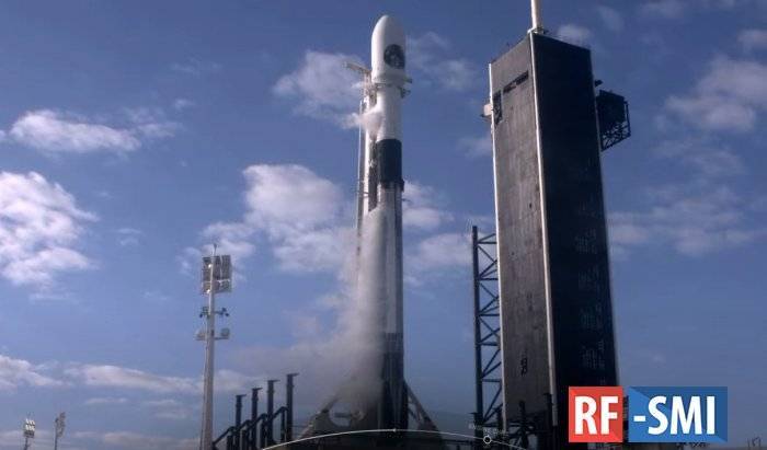 SpaceX запустила ракету-носитель Falcon 9 с американским разведспутником