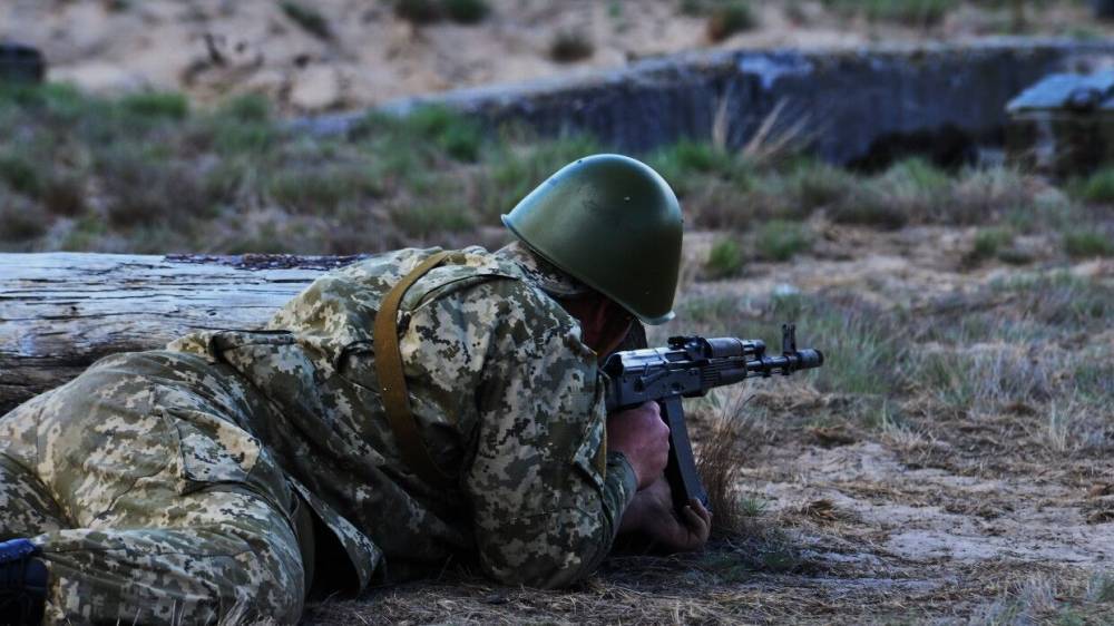 Украинский генерал объяснил бесперспективность наступления в Донбассе