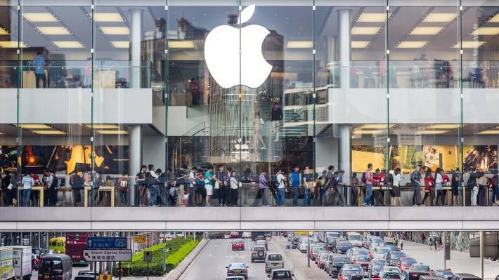 Apple объявила о массовом закрытии магазинов из-за пандемии