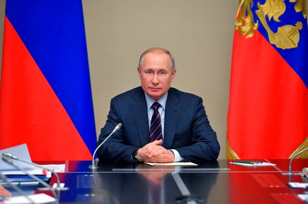 Границы России необходимо защищать – Путин