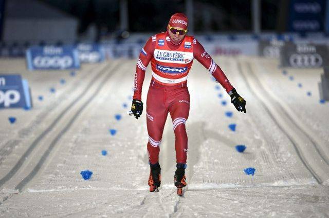 Российские лыжники победили в командном спринте на этапе КМ в Германии