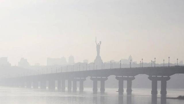 В Киеве снова зафиксировали повышенный уровень загрязнения воздуха