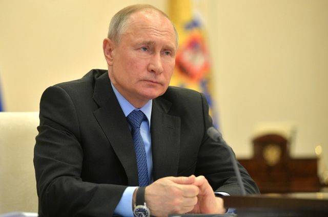 Путин заявил, что борьба с COVID-19 показала единство народа и армии