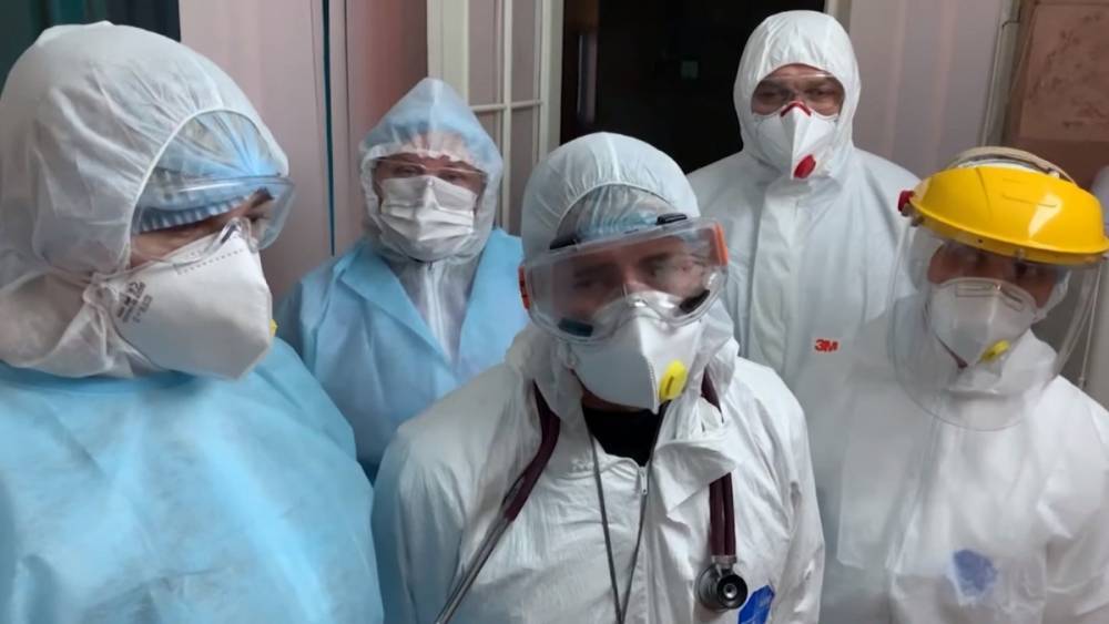 В Харькове ищут новые больницы для борьбы с вирусом, врачи не выдерживают: "Уже сегодня помощь ..."