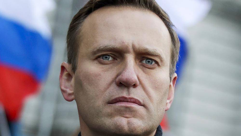 Навальный позвонил предполагаемому отравителю