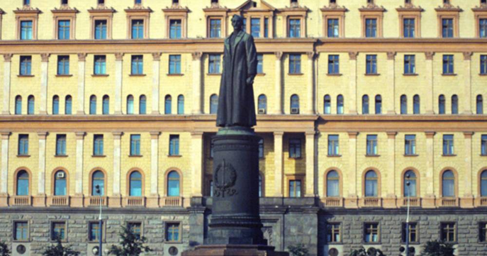Я против памятника террористу Дзержинскому