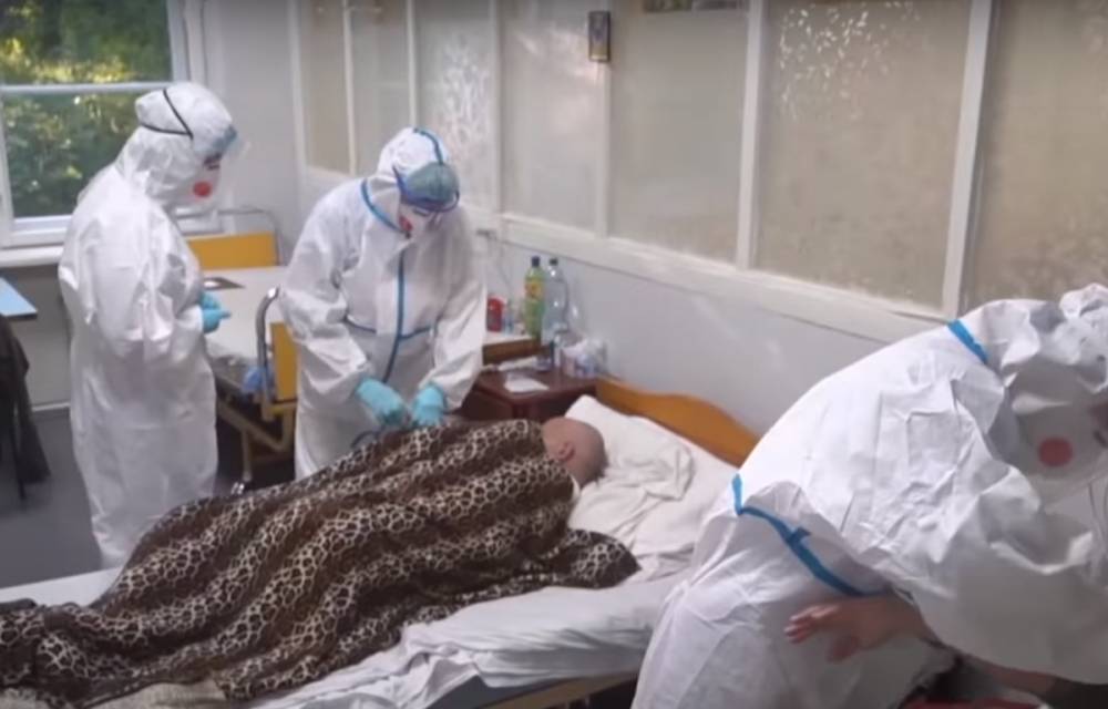 В Киеве еще более тысячи человек "слегло" с вирусом: назван самый опасный район
