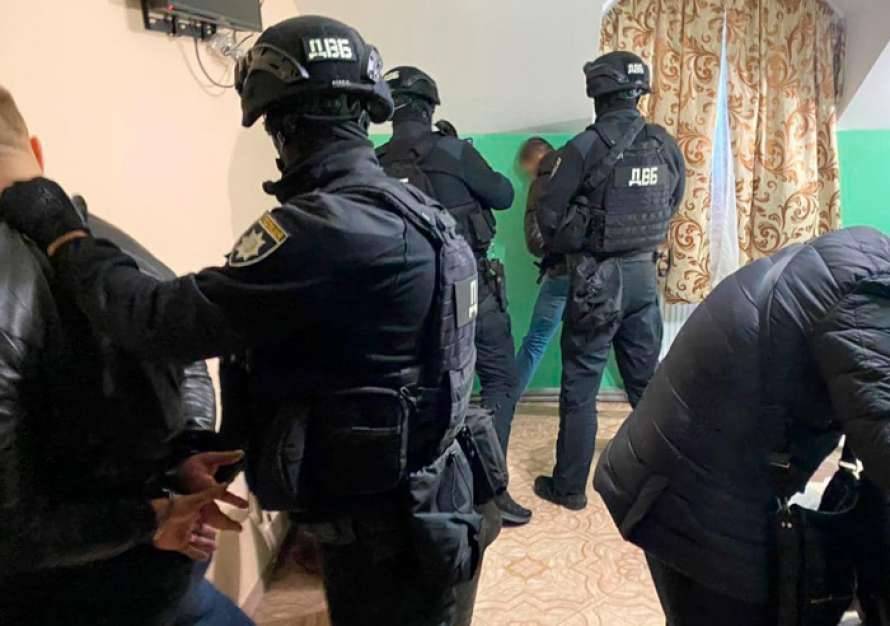 На Днепропетровщине задержали участников особо опасной банды