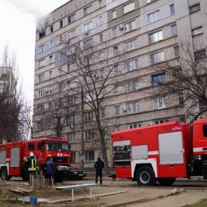 В Днепровском районе Запорожья горела девятиэтажка. Фото