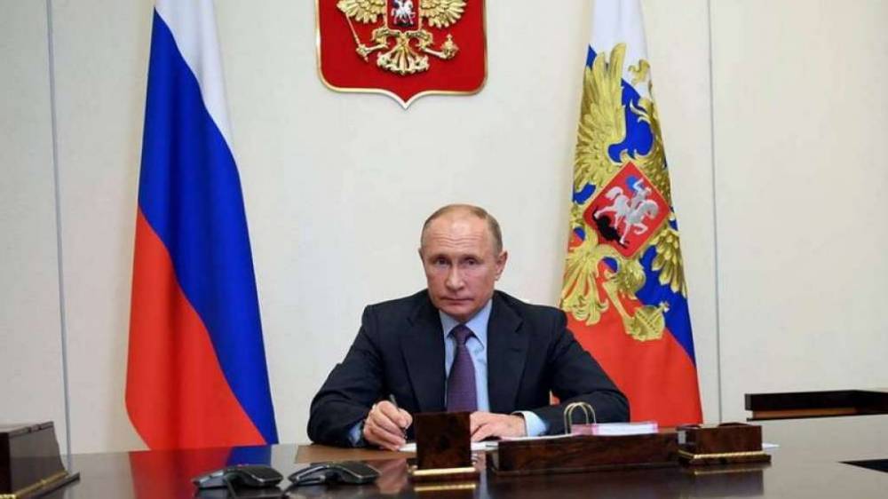 Путин утвердил закон о праве пожизненного сенаторства для экс-президентов