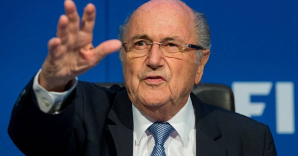 ФИФА обвинила своего бывшего президента в растрате средств