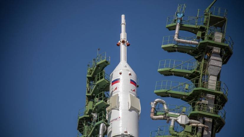 Рогозин анонсировал вывоз ракеты «Союз» на стартовый комплекс Куру