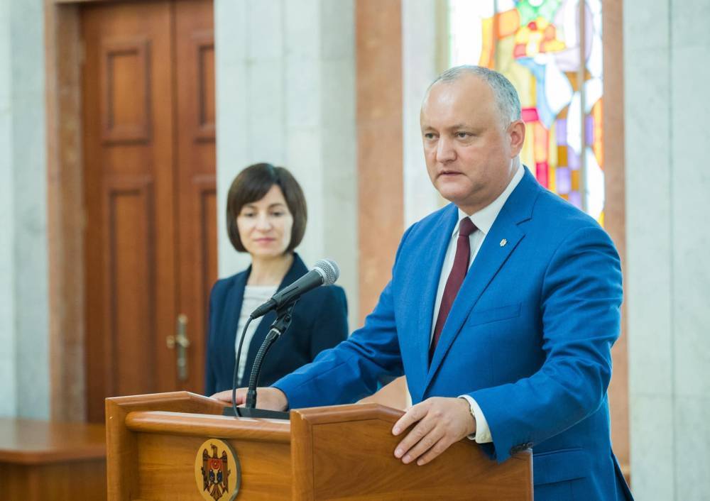 Додон сообщил, что с 24 декабря ответственность за Молдавию на Майе Санду