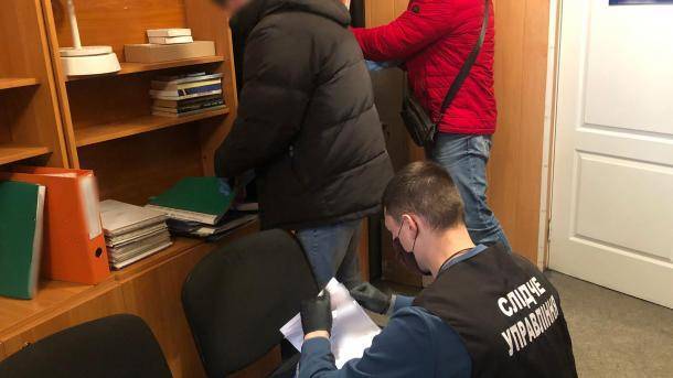 В связи с раскопками кургана на Николаевщине: полицейские провели 11 обысков в Кривом Роге