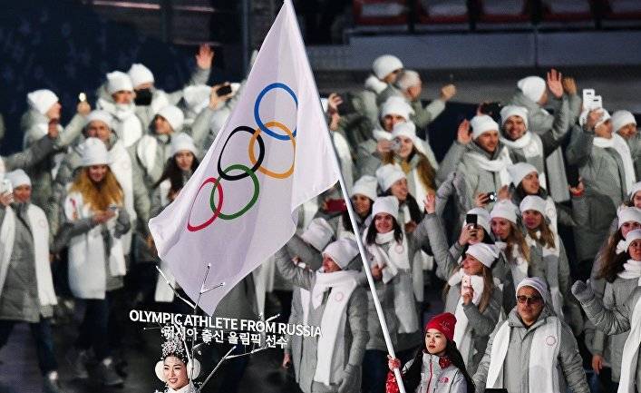Спортсмены под допингом и странные виды спорта: от олимпийских поблажек довольный Путин вот-вот запляшет брейк-данс (Toronto Star, Канада)