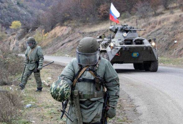 Российские миротворцы обезвредили 105 км дорог в Карабахе