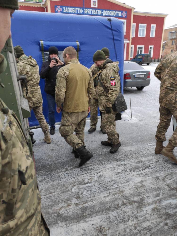 Боевики «ЛНР» вернули Украине захваченного в плен бойца ВСУ