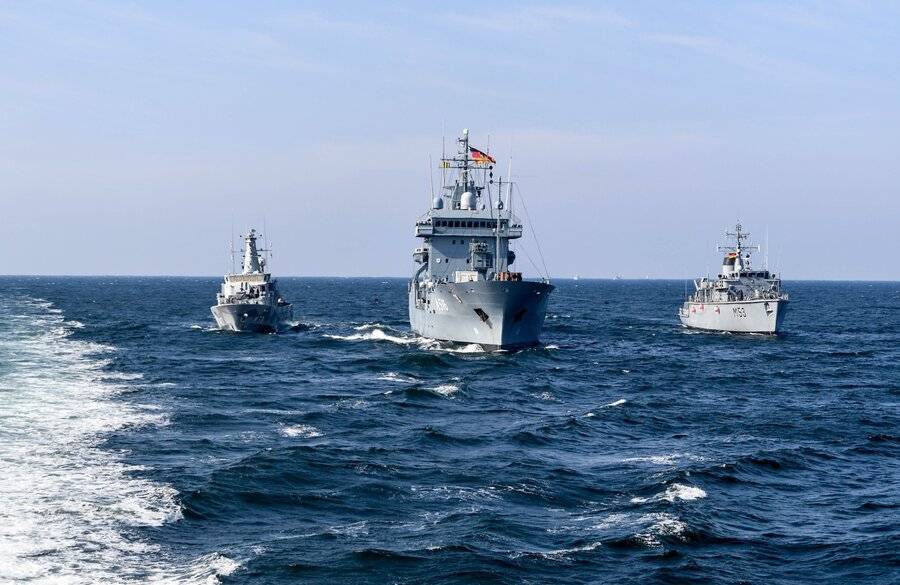 Генштаб заявил об увеличении активности кораблей НАТО у границ РФ