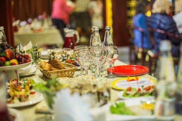 На Украине ресторанам разрешили работать всю новогоднюю ночь