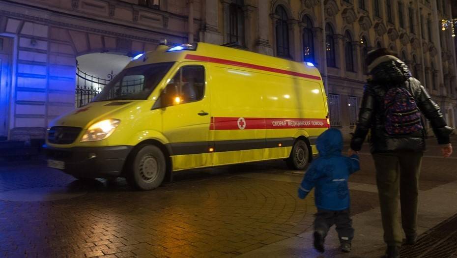 В Петербурге число зараженных снова взлетело до 4,7 тыс. в сутки