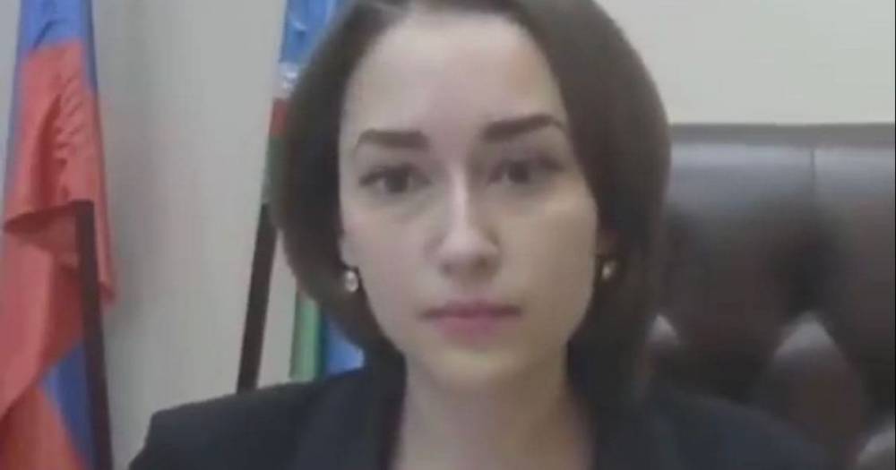 "Не слушал, а смотрел на ваше тело": в Якутии депутат не мог сосредоточиться на заседание из-за груди министра (видео)