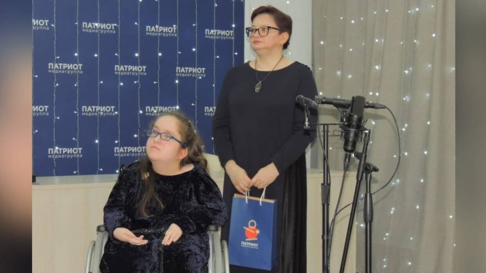 Медиагруппа "Патриот" и "Народные новости" наградили юных петербуржцев