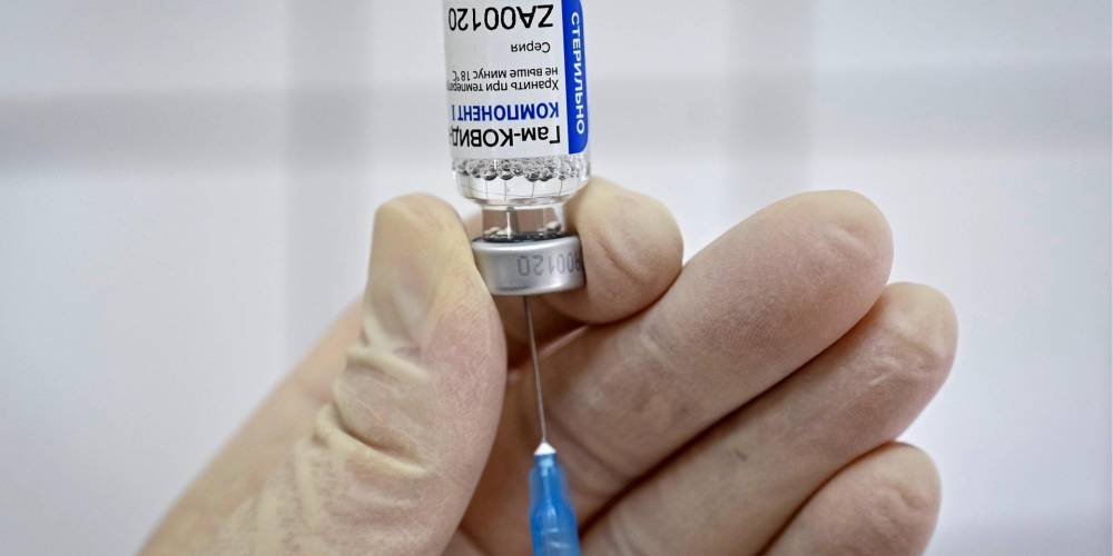 В Аргентину доставили первую партию российской вакцины от коронавируса