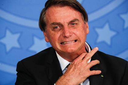 Президент Бразилии решил выпрыгнуть из самолета вместе с министрами