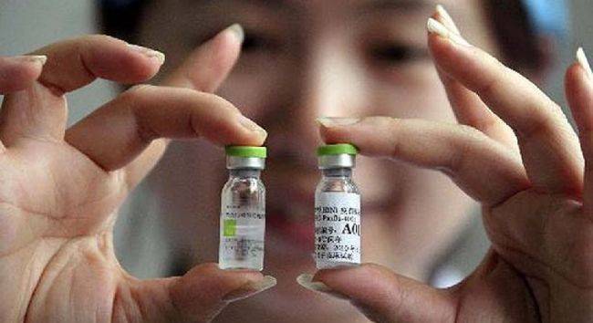 Украина пытается договориться с Китаем о поставках вакцины от коронавируса