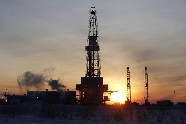 Власти ОАЭ ожидают восстановления спроса на нефть в мире в 2021 году