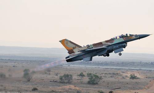 Портал Avia.pro: армия Израиля подвергла риску российских военных во время ударов по Сирии