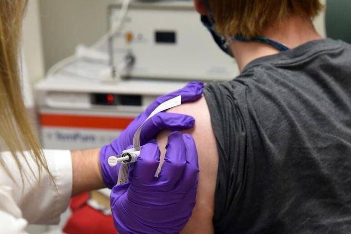 Вакцинация в Германии начнётся 27 декабря: как проводится прививка