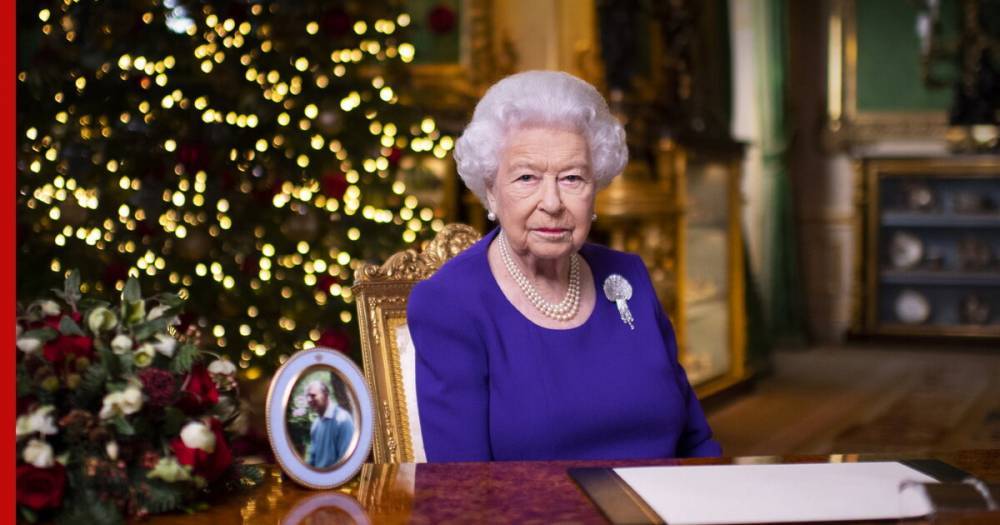 Елизавета II поздравила всех с Рождеством и напомнила о надежде