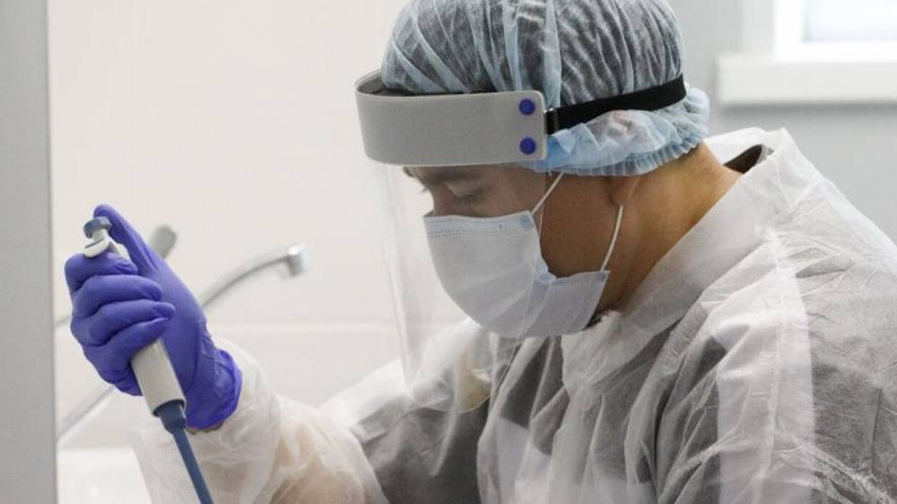 Лондонские ученые оценили степень опасности нового штамма коронавируса