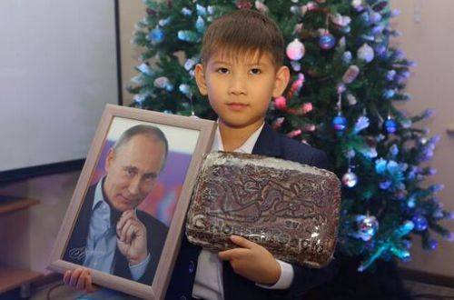 Аттаркцион щедрости: мальчик просил у Путина подарок, Кремль опозорился. ФОТО, ВИДЕО