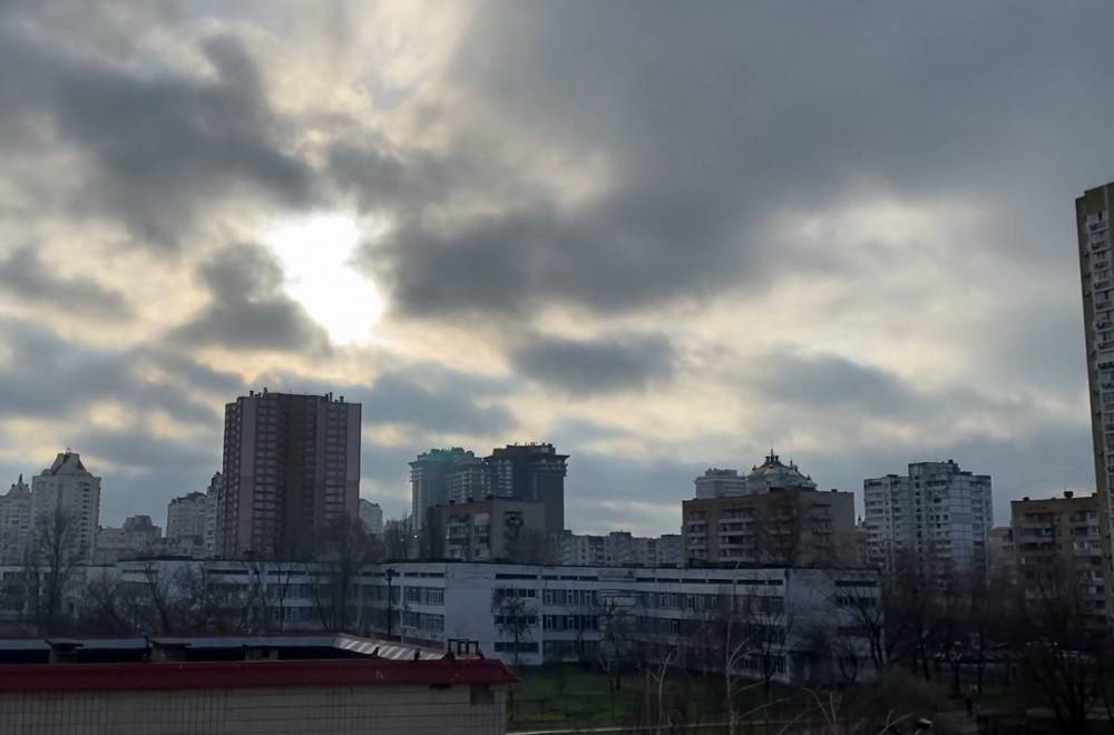 Погода доставит немало неприятностей жителям столицы: чего ждать в Киеве 28 декабря