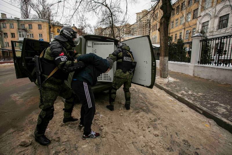 В центре Воронежа военные отразили «атаку террористов»