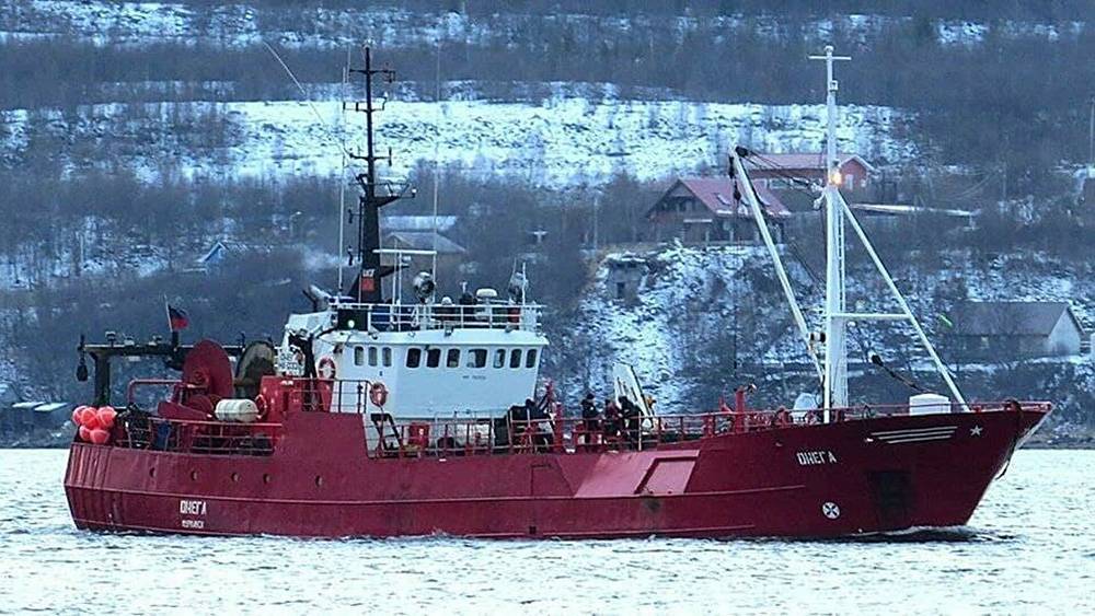 МЧС представило данные об экипаже затонувшего в Баренцевом море судна