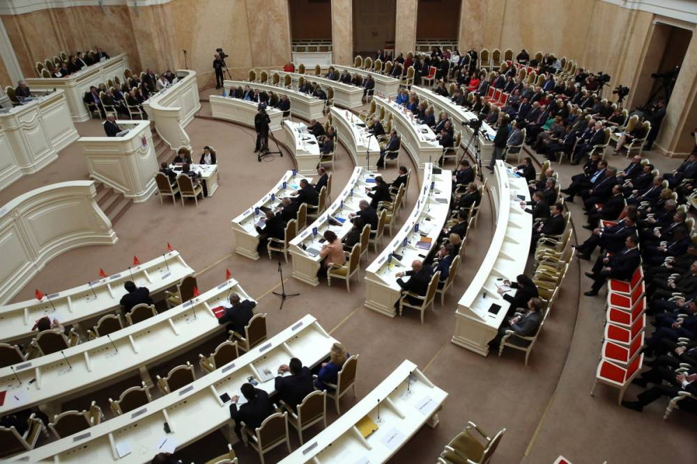 Законодательное собрание Петербурга ввело новые правила входа СМИ из-за коронавируса