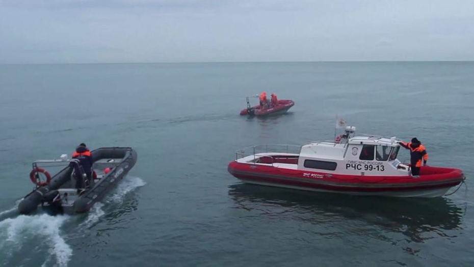 МЧС: судьба 17 членов экипажа затонувшей "Онеги" остаётся неизвестной