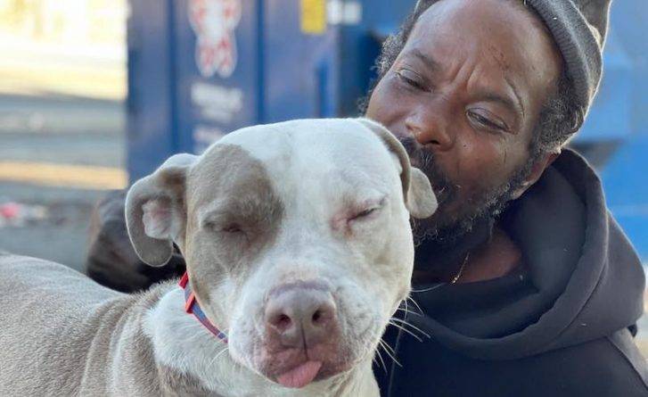 Бездомный из Атланты спас 16 животных, героически бросившись в горящий приют
