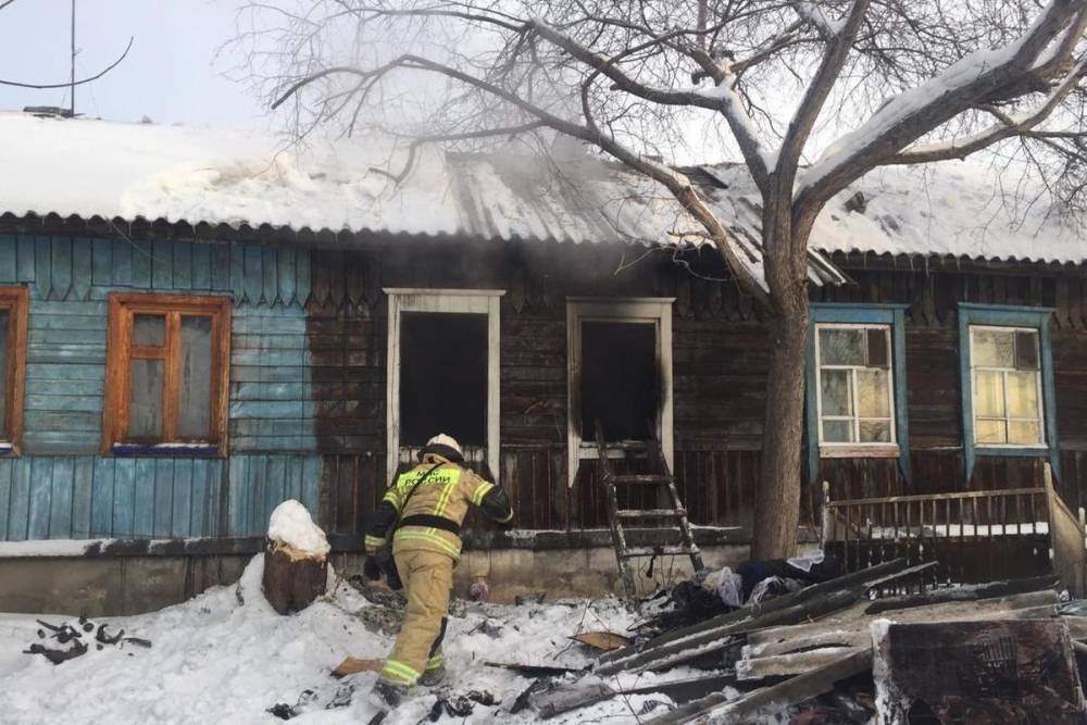 Трое детей заживо сгорели в страшном пожаре в Новосибирской области