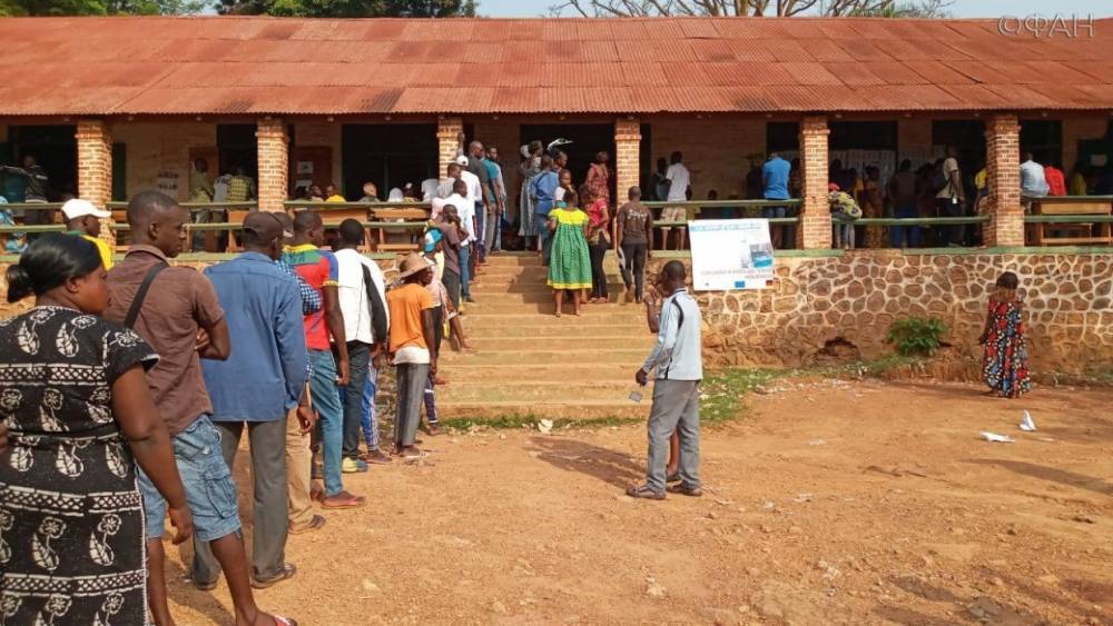 Центральноафриканцы в Бенине и Камеруне проголосовали за действующего президента ЦАР
