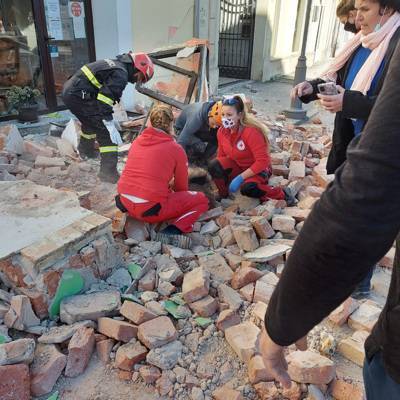 Хорватия задействовала все экстренные службы после мощного землетрясения