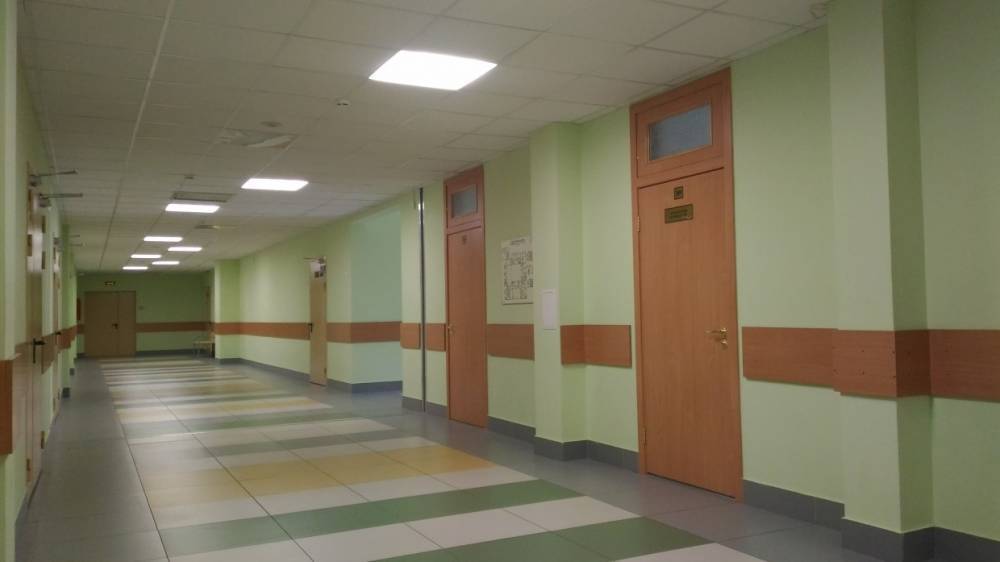 В московских школах продлили новогодние каникулы на фоне коронавируса