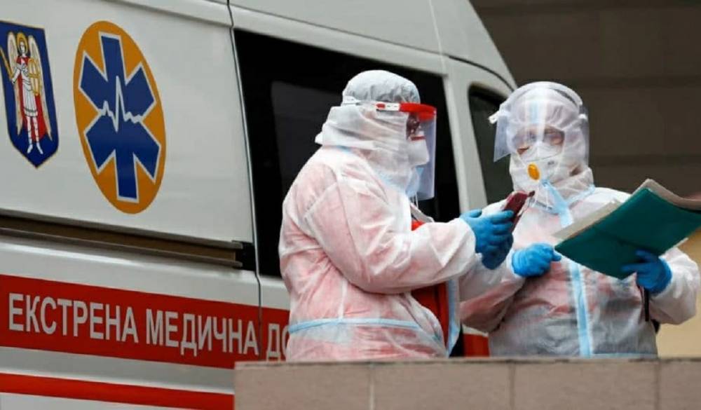 Коронавирус в Украине: врач признался, когда будет спад, назван год
