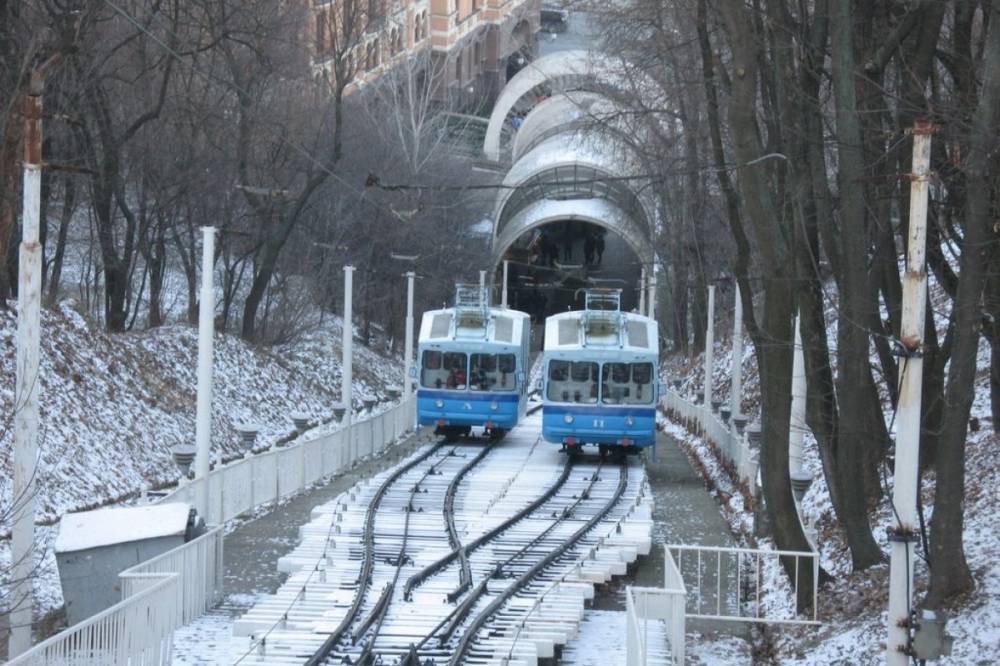 Киевский фуникулер будет круглосуточно возить пассажиров на Новый год