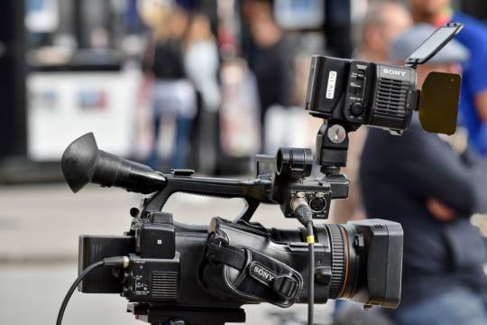 Молдавский парламент вернул российские телеканалы в сетку вещания